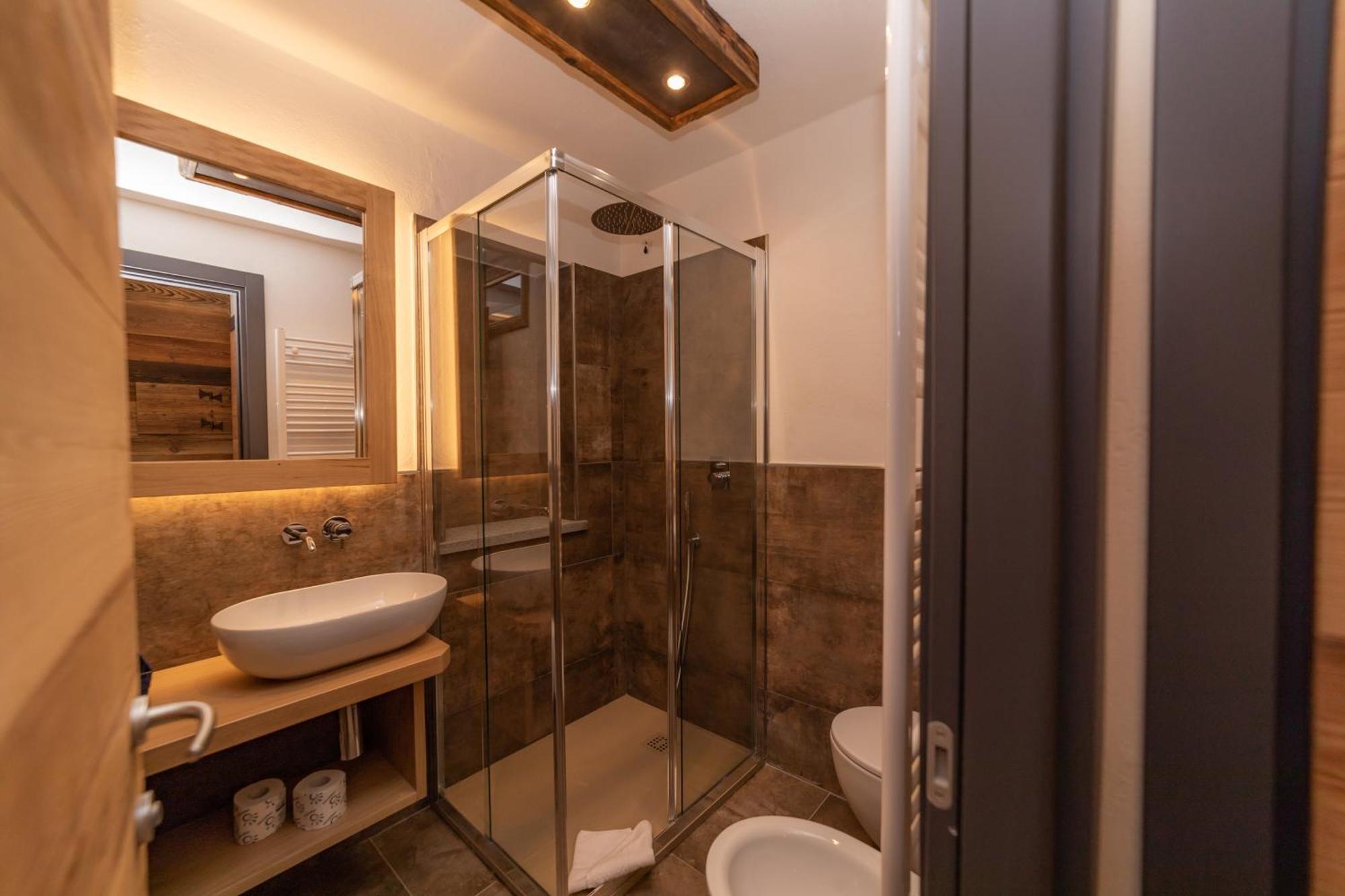 Avalanche - Alpine Boutique Hotel Sauze D'Oulx Phòng bức ảnh