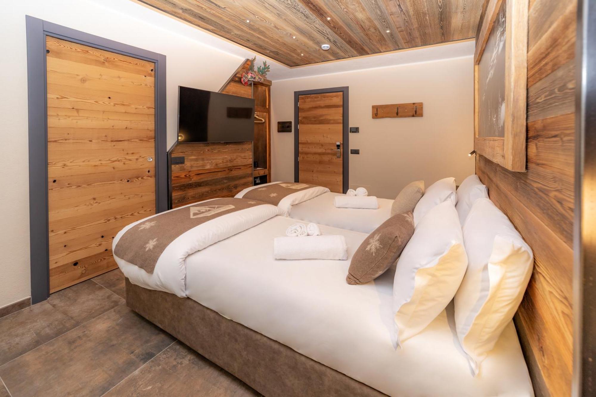 Avalanche - Alpine Boutique Hotel Sauze D'Oulx Phòng bức ảnh